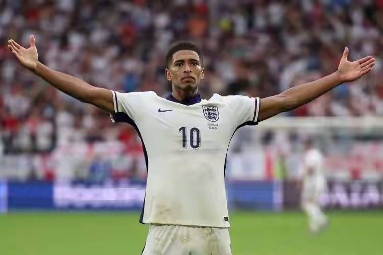 AC米兰1.2亿转会费惊天丑闻!3大罪人浮出水面,球队真要降级?