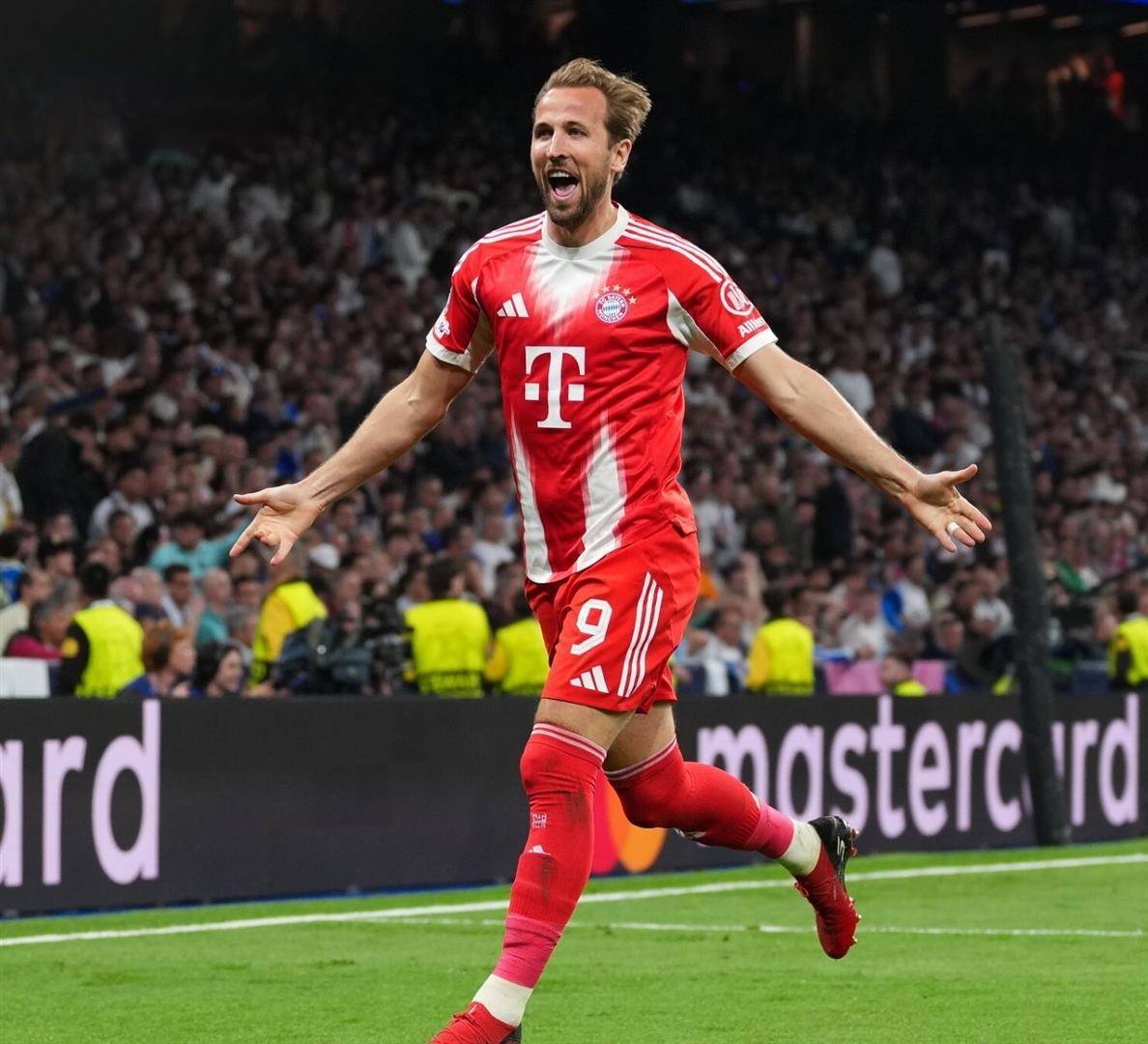 拜仁2.18亿造英超三叉戟狂轰88球!距MSN神迹仅差43球,德甲挖掘机彻底转型